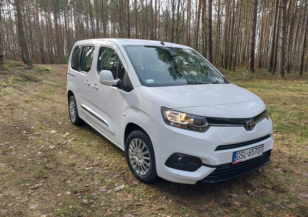 Toyota Proace City Verso cena 82000 przebieg: 34000, rok produkcji 2020 z Słupsk małe 92